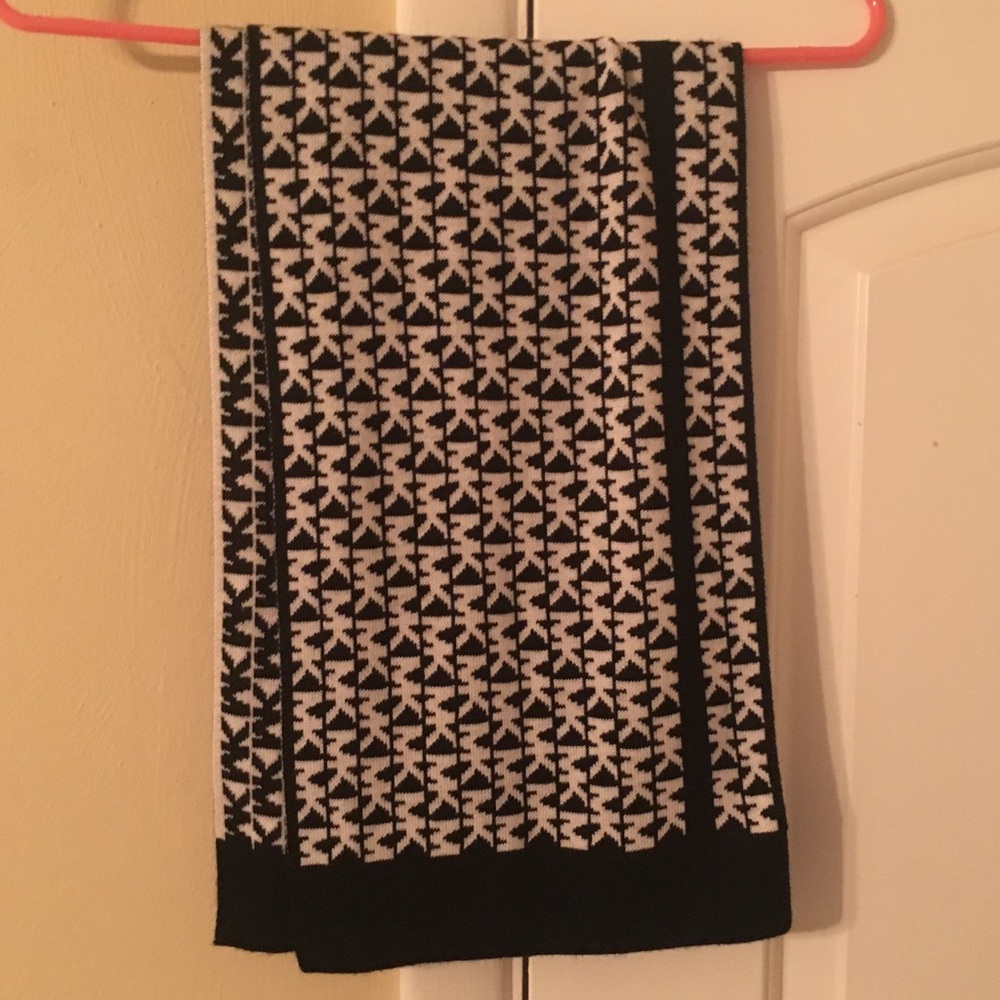 Michael Kors Scarf